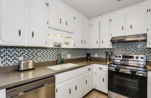 Northeast Pensacola House | Private Pool |Fenced Yard |Garage |Screened Patio |North Pensacola |Convenient to Airport & Shopping