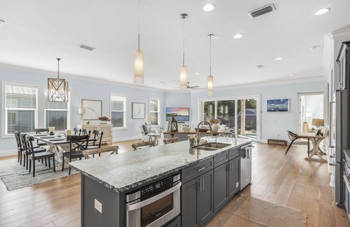 Gulfview Heights House | Private pool, golf cart, walk to the beach and dining