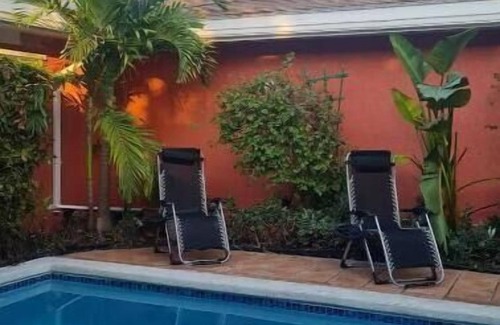 Paradise Island Villa | Private Pool & Garden - Tranquil Retreat