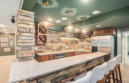 West Olive House | Private Pool | Game Room | Shuffleboard | Nursery | Two kitchens | Firepit