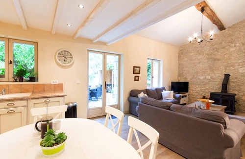 Duras House | Private pool, garden, walk to restaurants, markets, and shops in a historic town