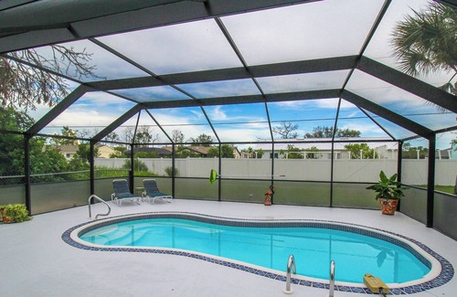 Englewood East House | Private Pool Home, Awake Zone