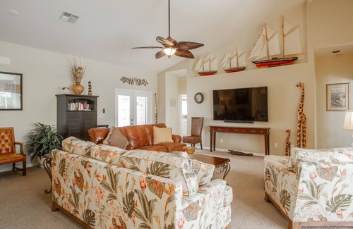 Falcons Glen House | Private Pool Home - Lanai with Southern Exposure and Sunset View