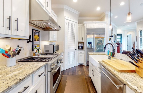 Riverside House | Private Pool Paradise w/ Private W/D, & WiFi By Rainey, Downtown, & SoCo