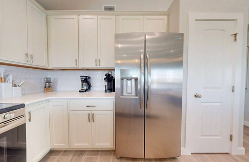 Port Aransas House | Private Pool, Pet Friendly, Parking for 4