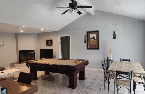 Cloverleaf House | Private Pool, Pool Table, Outdoor kitchen,Spa