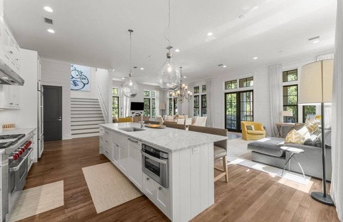 Watercolor House | Private Pool, Steps to SandHill Frog Pool + Camp Watercolor | 5BR