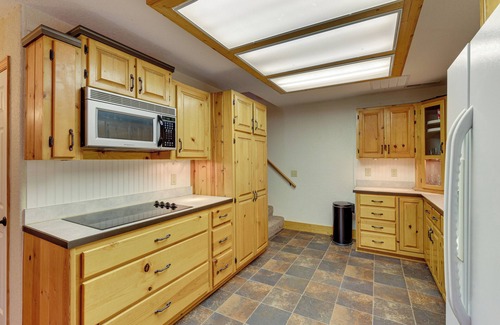 Hayesville House | Private Pool: Spacious Hayesville Vacation Home!