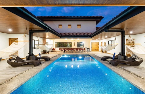 Tamarindo House | PRIVATE POOL SPACIOUS GREAT FOR FAMILY & GROUPS