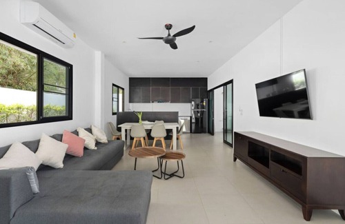 Maret Villa | Private Pool & Garden Villa 3 bed