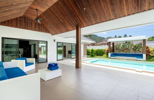 Maret Villa | Private Pool & Garden Villa 3 bed