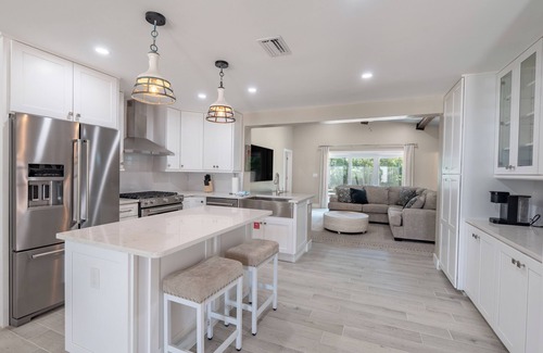 Fort Myers Beach House | ☀️Private Pool | Pet Friendly | Awesome Outdoor Spaces | My Happy Place☀️