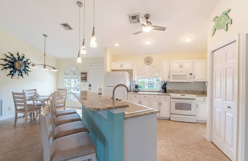 Mid Island House | ☀️Private Pool | Canal Front Home with Boat Dock | Beach Bound☀️