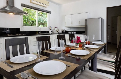Chalong Villa | Private Pool Villa 4 bedrooms for family