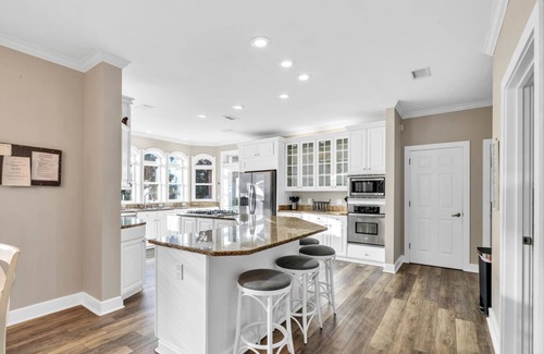Crystal Beach House | Private Pool 🏊 Walk to Beach 🏖️ Family Tides 🏝️