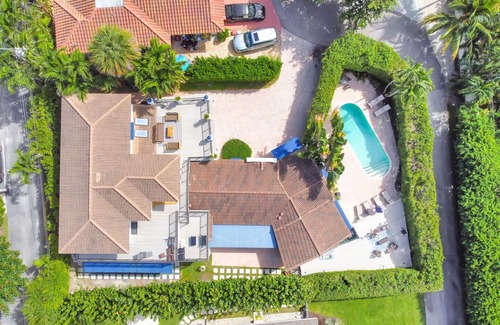 Boca Raton House | Private pool, walk to the beach!