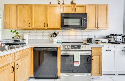 Royal Palms House | Private Pool & Yard: Family Getaway in Davenport