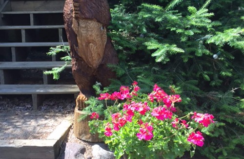 Mercer Cabin | Private & Quaint Cabin in Mercer. Close To Town With Many Northwoods Amenities.