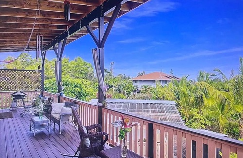 Kehena House | Private, quiet, ocean view home. 5 minutes from the beach!