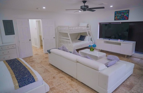 Coral Springs Resort | Private Resort Fort Lauderdale