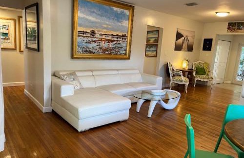 Hallandale Beach House | Private resort for up to 12 guests minutes from Hallandale & Hollywood Beach Oceanfront