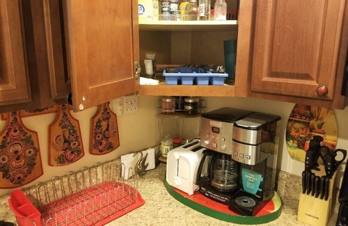 Crestwood Apartment | Private Retreat. Apartmnt in DC- 3 miles to the White House. Pets are welcome!
