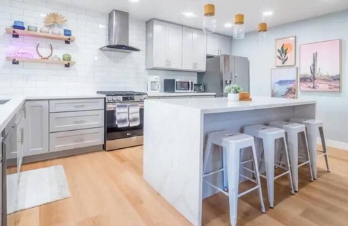 East San Jose House | Private Retreat: Hot Tub, BBQ/fire pit, City Views