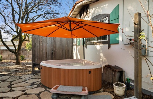 Chico House | Private retreat in the heart of Chico, just moments away from the enchanting Lower Bidwell Park