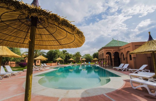Palmeraie House | Private Riad with swimming pool and gardens,