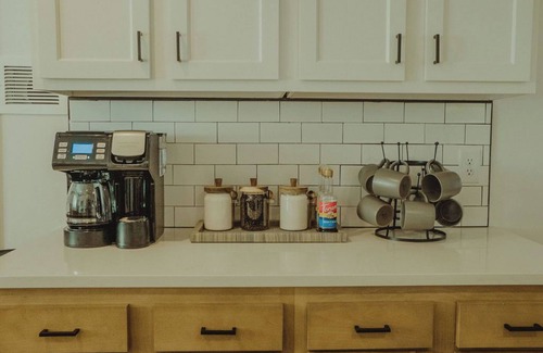 Campton Cabin | Private Ridgetop Retreat RRG: Hot Tub & Dogs OK