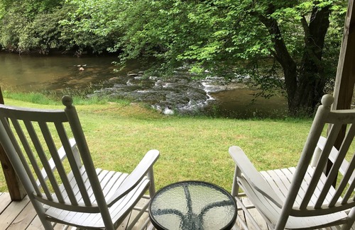 Sparta House | Private River Front w Pavilion, Fishing, Hiking, Private, Peaceful, Magical.
