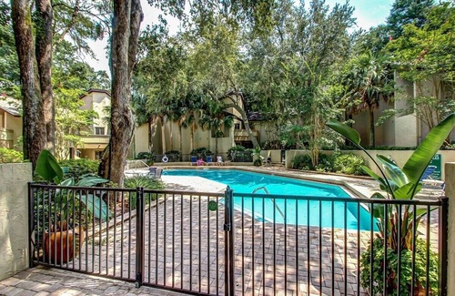Fernandina Beach Apartment | Private Room-Amelia Island Plantation Gated Haven!