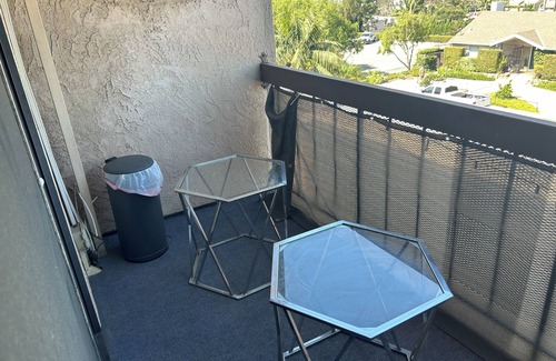 Harbor Condo | Private Room + Bath 30+ Nights Signal Hill