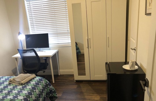 Alum Rock House | Private Room / Bath / Super Fast WiFi