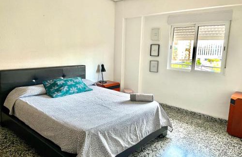 Malilla House | private room in shared apartment Valencia WorkStay