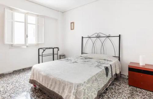 Malilla House | private room in shared apartment Valencia WorkStay