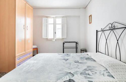 Malilla House | private room in shared apartment Valencia WorkStay