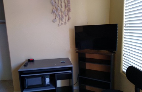 Avondale Apartment | Private room