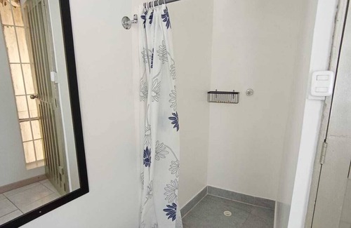 Calle 26 Hotel | Private room with WiFi, Bogotá close to El Dorado Airport