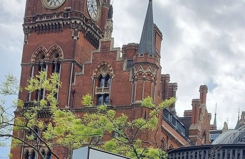 King's Cross Apartment | Private Rooms for 7 People with Bathroom