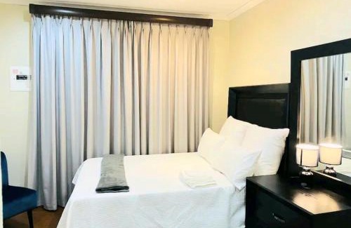 Summerstrand House | Private Rooms - home-stay