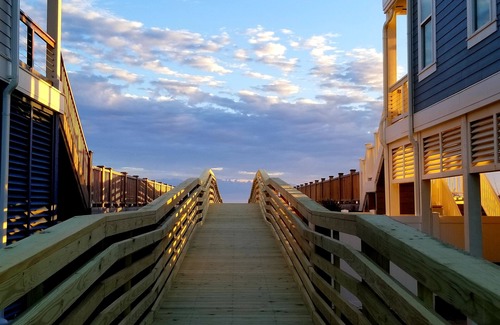Holden Beach Cottage | Private Saltwater Pool! Ocean Views! NEW Beach Access ACROSS STREET! Fresh&CLEAN