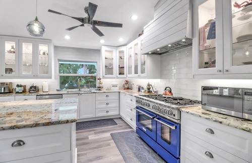 Truckland House | Private, Secluded, Close to Beach! Heated Pool! 2 Living Spaces! Over $125 Free Daily Activities!