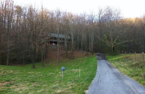 Wears Valley Cabin | Private, Secluded Setting on 5+ Acres in Wears Valley