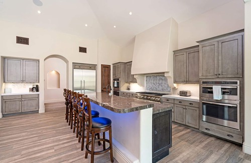 Bermuda Dunes House | Private Secluded Paradise Resort: Family Estate/9 Bedroom Suites/11 Bathrooms