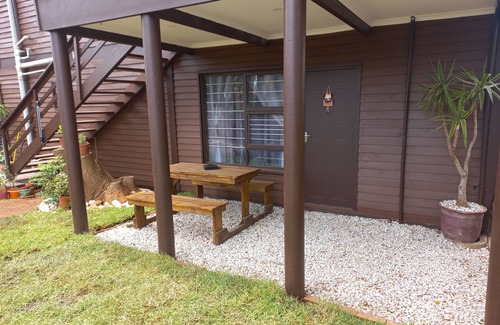 Jeffreys Bay Apartment | Private,Self checkout, 800m from the beach and Attractions