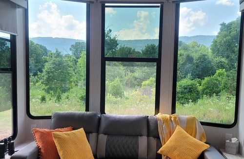 La Follette House | Private setting great views full kitchen bath Elk Hunting/Fishing ATV/UTV Trail