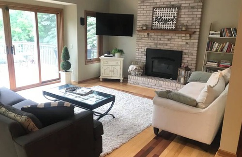 Lakeville House | Private, Spacious, Family-Friendly Getaway