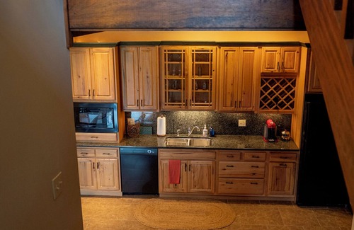 Jay House | Private, Spacious Mountain View Cabin Minutes Away from Whiteface & Lake Placid