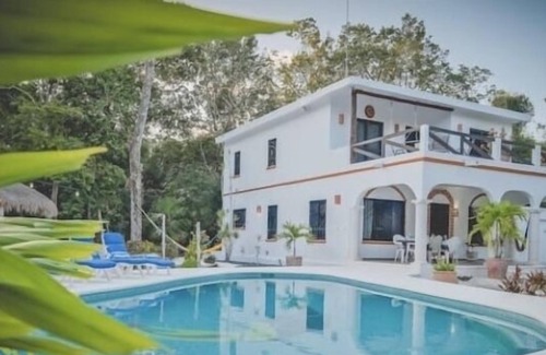 Benito Juarez House | Private, spacious jungle oasis with large pool, perfect for families and friends